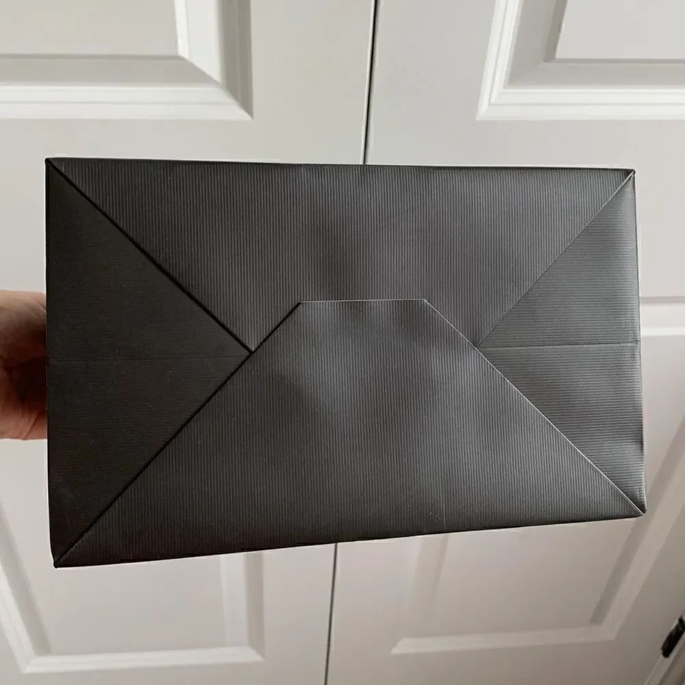 Gucci Paper Shopping Bag - Picture 3 of 7